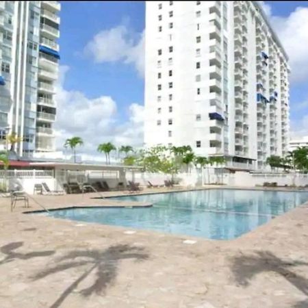 Beach Apartments At Marbella Del Caribe San Juan Exteriör bild