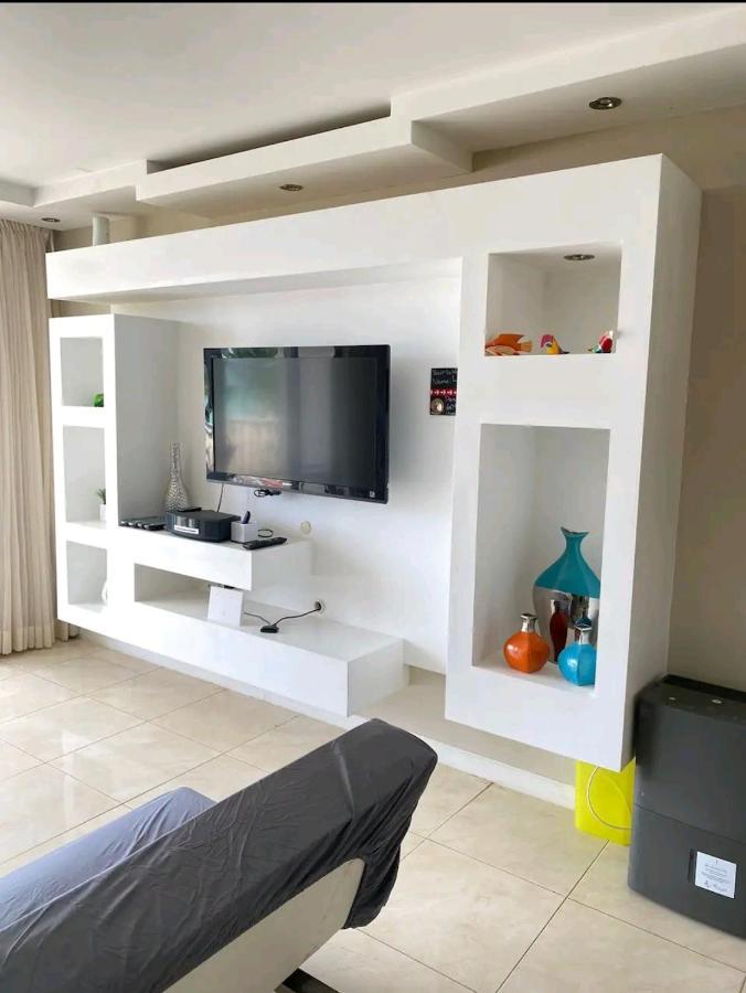 Beach Apartments At Marbella Del Caribe San Juan Exteriör bild